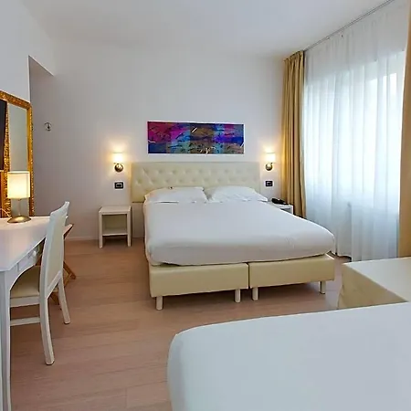 Maine Szálloda Finale Ligure