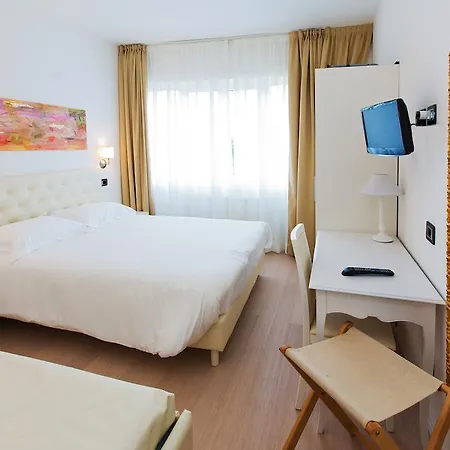 Hotel Maine Finale Ligure